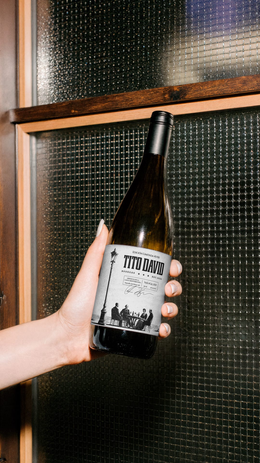 Aplicación de marca Tito David en elementos corporativos